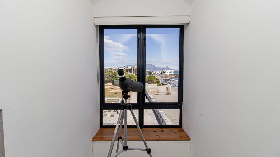 4 Bedroom Property for Sale in Beachfront Western Cape